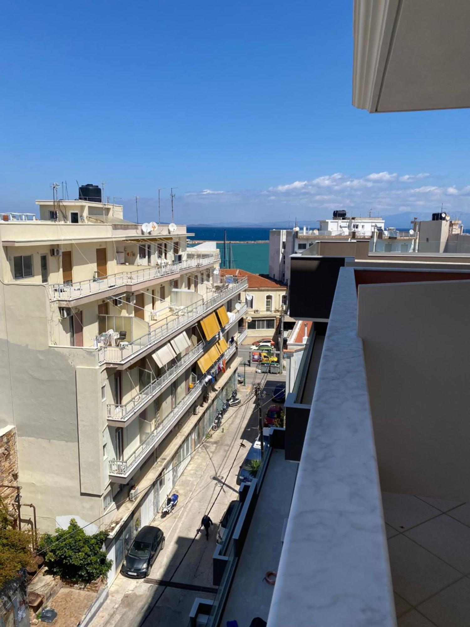 στην καρδιά του λιμανιου 1